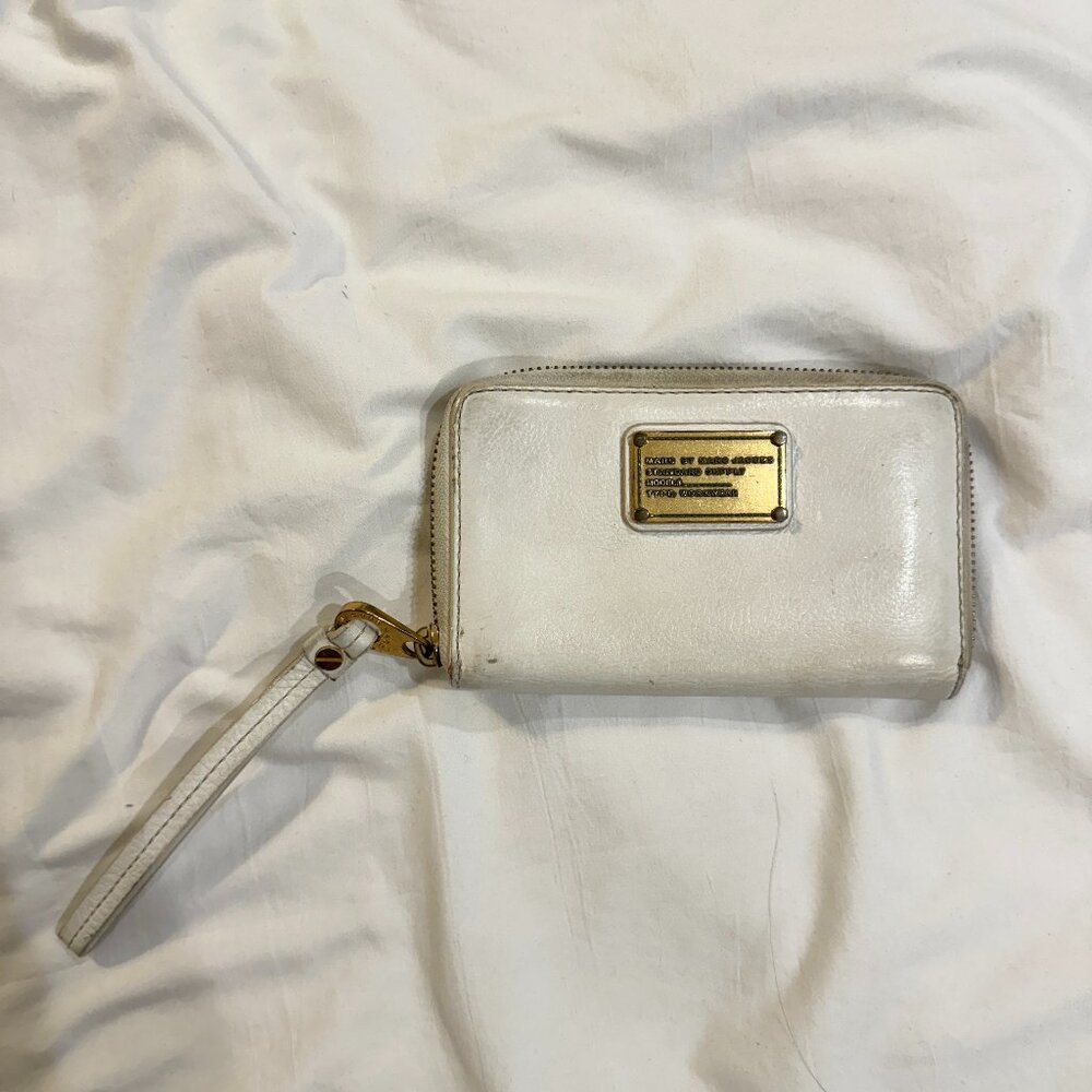 Marc by Marc Jacobs White Wristlet Wallet